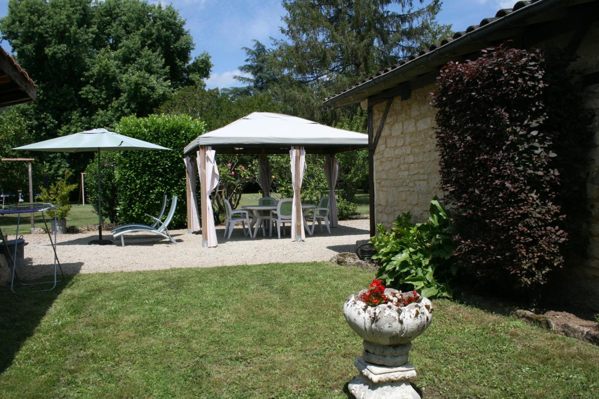 Domaine Des Hirondelles Villa Saint-Vincent-de-Cosse Exterior photo